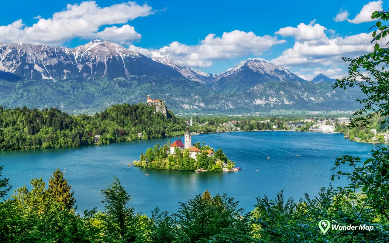 The Natural Beauty That Makes These Places the Best to Visit in Canada